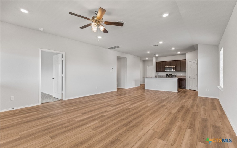 8905 Flat Iron Drive, Temple, TX 76502, 4 Bedrooms Bedrooms, ,2 BathroomsBathrooms,Residential,For Sale,8905 Flat Iron Drive,0,586378