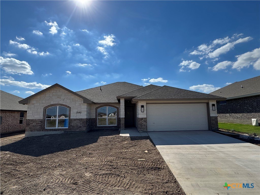 2540 Cowgirl Trail, Belton, TX 76513, 5 Bedrooms Bedrooms, ,2 BathroomsBathrooms,Residential,For Sale,2540 Cowgirl Trail,0,595676