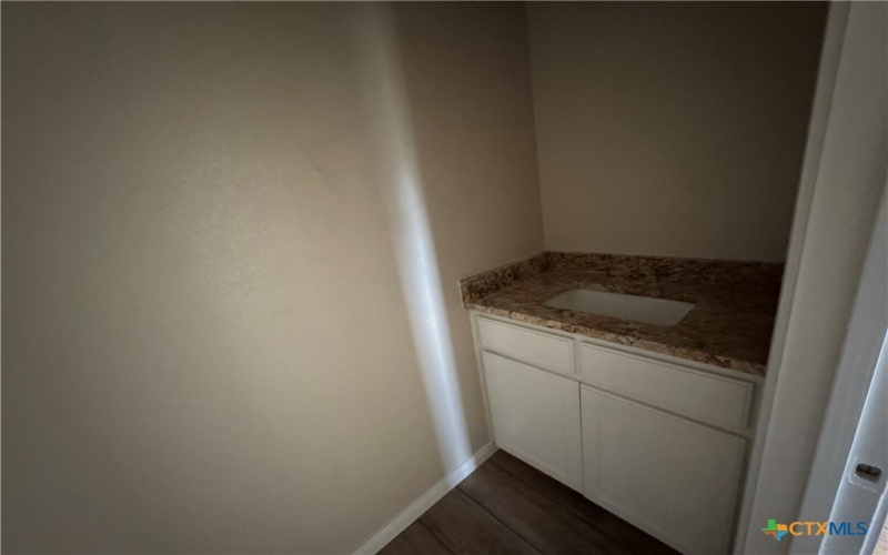 2540 Cowgirl Trail, Belton, TX 76513, 5 Bedrooms Bedrooms, ,2 BathroomsBathrooms,Residential,For Sale,2540 Cowgirl Trail,0,595676