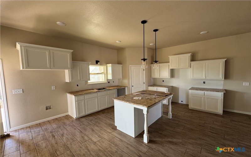 2540 Cowgirl Trail, Belton, TX 76513, 5 Bedrooms Bedrooms, ,2 BathroomsBathrooms,Residential,For Sale,2540 Cowgirl Trail,0,595676