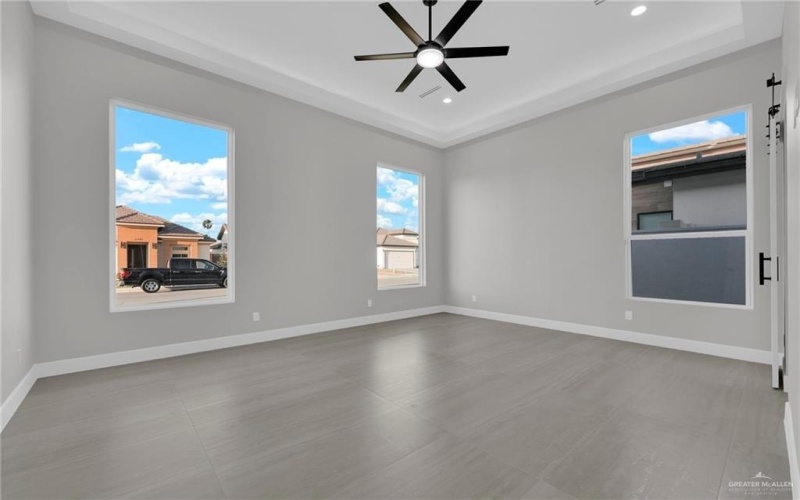 2700 W Chesterfield Avenue, Edinburg, TX 78539, 4 Bedrooms Bedrooms, ,3 BathroomsBathrooms,Residential,For Sale,2700 W Chesterfield Avenue,0,466616