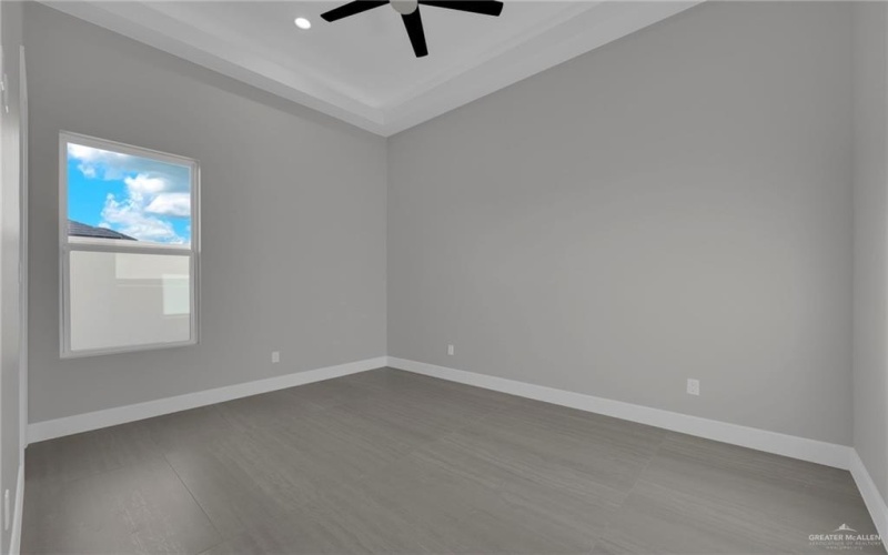 2700 W Chesterfield Avenue, Edinburg, TX 78539, 4 Bedrooms Bedrooms, ,3 BathroomsBathrooms,Residential,For Sale,2700 W Chesterfield Avenue,0,466616