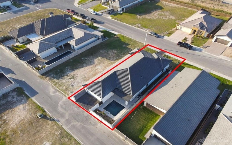 2700 W Chesterfield Avenue, Edinburg, TX 78539, 4 Bedrooms Bedrooms, ,3 BathroomsBathrooms,Residential,For Sale,2700 W Chesterfield Avenue,0,466616