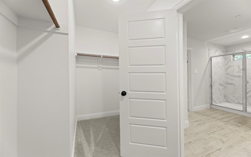 6945 Mustang Isle Drive, Dallas, TX 75228, 3 Habitaciones Habitaciones , ,2 BañosBaños,Residential,En Venta,6945 Mustang Isle Drive,0,21090118