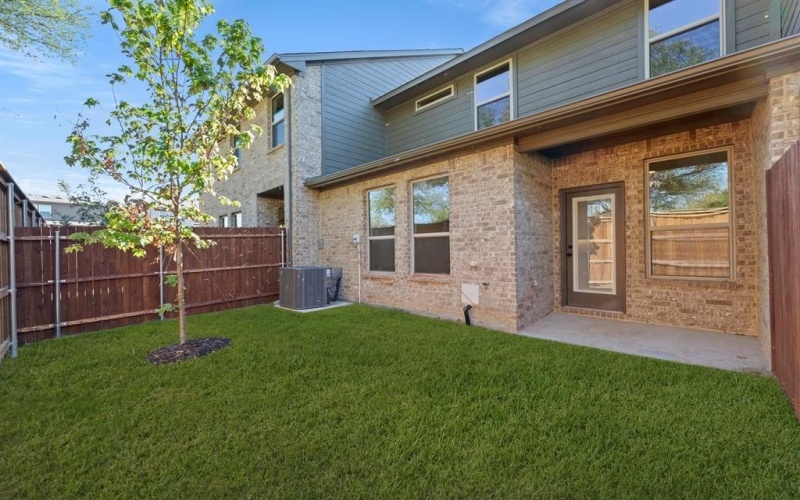 6945 Mustang Isle Drive, Dallas, TX 75228, 3 Habitaciones Habitaciones , ,2 BañosBaños,Residential,En Venta,6945 Mustang Isle Drive,0,21090118