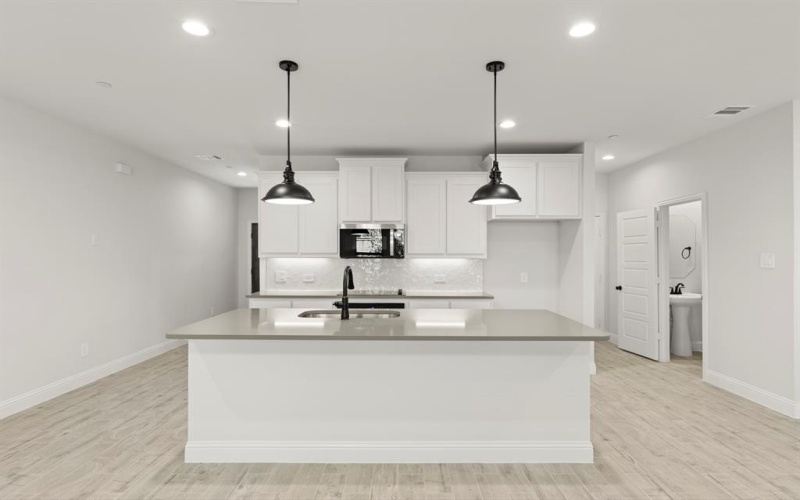 6945 Mustang Isle Drive, Dallas, TX 75228, 3 Habitaciones Habitaciones , ,2 BañosBaños,Residential,En Venta,6945 Mustang Isle Drive,0,21090118