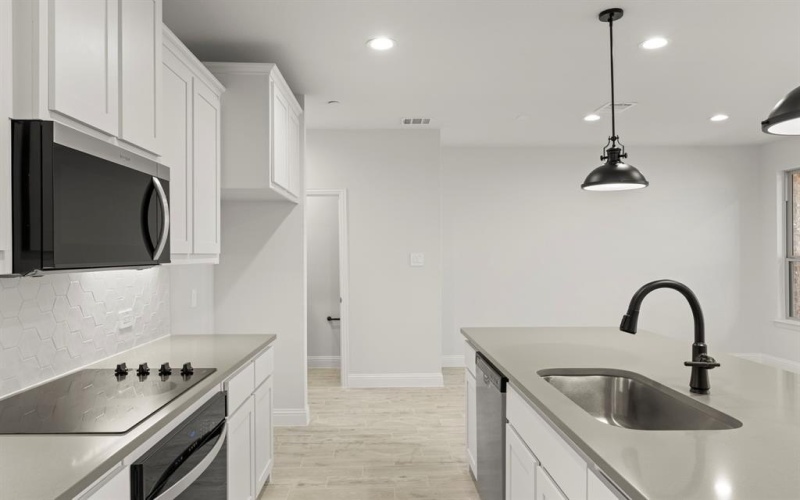 6945 Mustang Isle Drive, Dallas, TX 75228, 3 Habitaciones Habitaciones , ,2 BañosBaños,Residential,En Venta,6945 Mustang Isle Drive,0,21090118