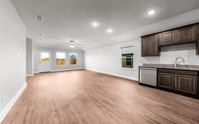 2131 Hollyberry, Sulphur Springs, TX 75482, 3 Habitaciones Habitaciones , ,2 BañosBaños,Residential,En Venta,2131 Hollyberry,0,21090139