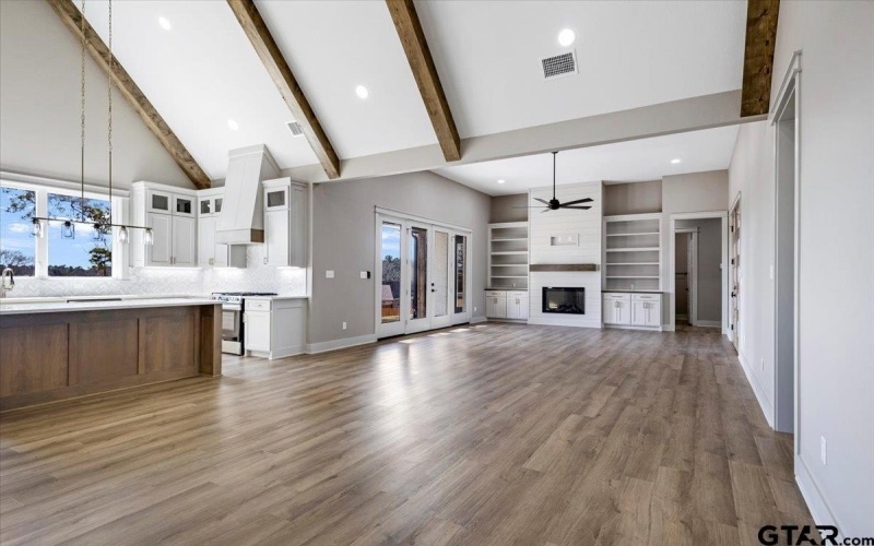 12181 Oak Grove Dr., Tyler, TX 75706, 4 Bedrooms Bedrooms, ,3 BathroomsBathrooms,Residential,For Sale,12181 Oak Grove Dr.,25001736