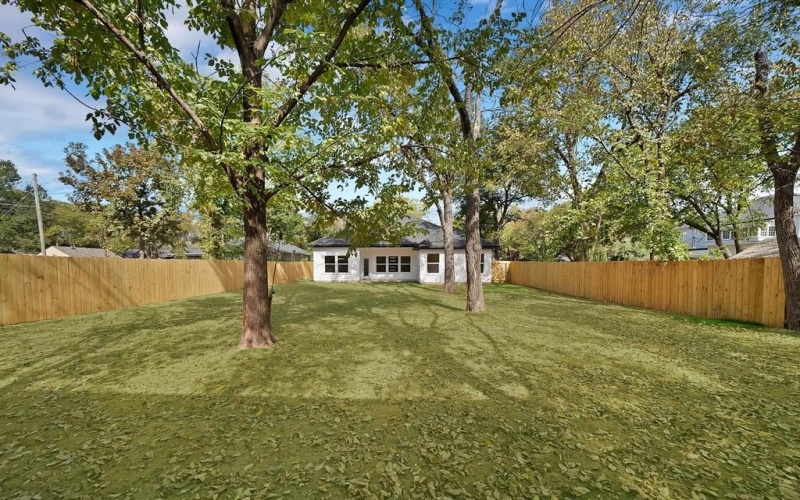 503 W Earl Street, Cleburne, TX 76033, 3 Bedrooms Bedrooms, ,2 BathroomsBathrooms,Residential,For Sale,503 W Earl Street,0,21090418