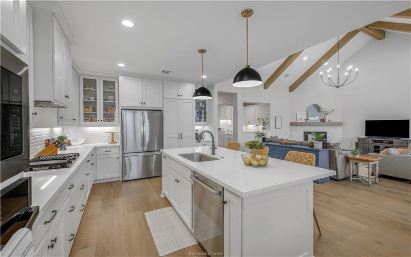 4309 Batona Court, Bryan, TX 77802, 4 Habitaciones Habitaciones , ,3 BañosBaños,Residential,En Venta,4309 Batona Court,0,25010911