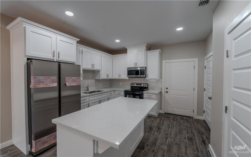 3021 Briggs Road, Weslaco, TX 78596, ,Residential Multi Family,For Sale,3021 Briggs Road,466855