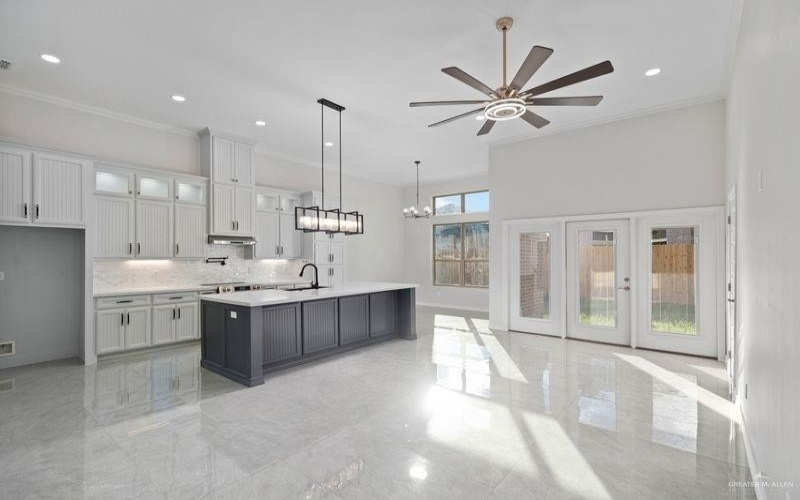 8023 N 48th Lane, McAllen, TX 78504, 4 Habitaciones Habitaciones , ,3 BañosBaños,Residential,En Venta,8023 N 48th Lane,0,483701