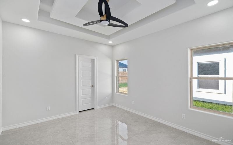 8023 N 48th Lane, McAllen, TX 78504, 4 Habitaciones Habitaciones , ,3 BañosBaños,Residential,En Venta,8023 N 48th Lane,0,483701