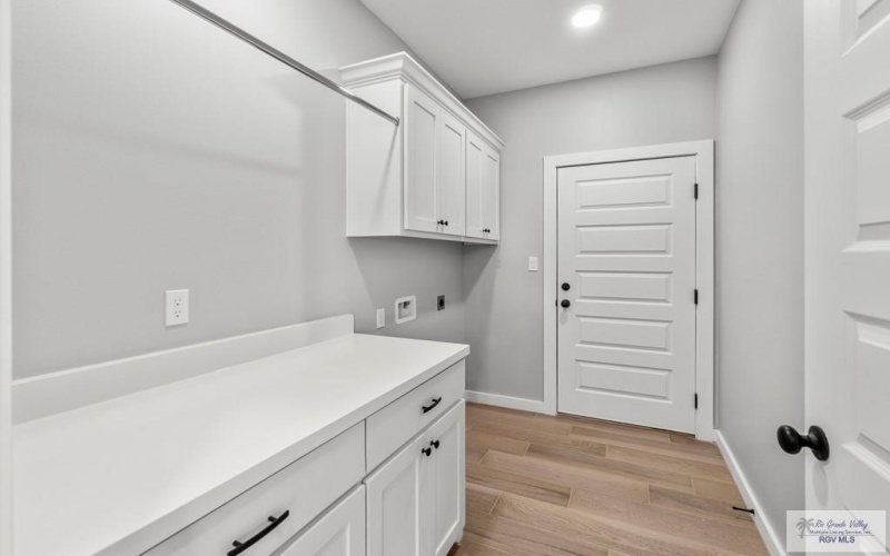 2408 SEAGULL LN, HARLINGEN, TX 78552, 4 Bedrooms Bedrooms, ,2 BathroomsBathrooms,Residential,For Sale,2408 SEAGULL LN,0,29769367