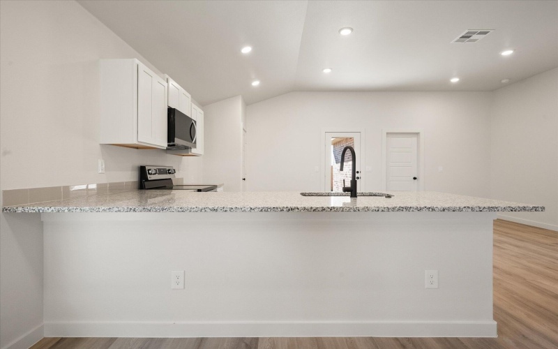 8505 29th Street, Lubbock, TX 79407, 3 Bedrooms Bedrooms, ,2 BathroomsBathrooms,Residential,For Sale,8505 29th Street,0,202561979