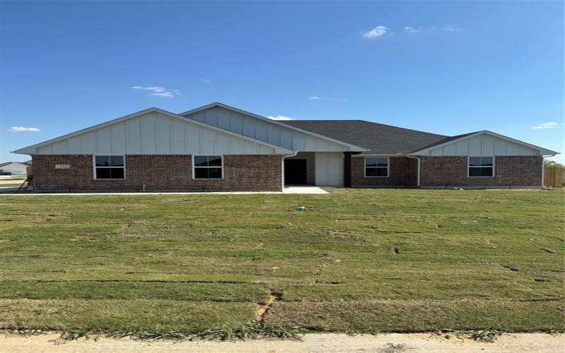 311 Cherry Point Drive, Palmer, TX 75152, 4 Bedrooms Bedrooms, ,2 BathroomsBathrooms,Residential,For Sale,311 Cherry Point Drive,0,21090406