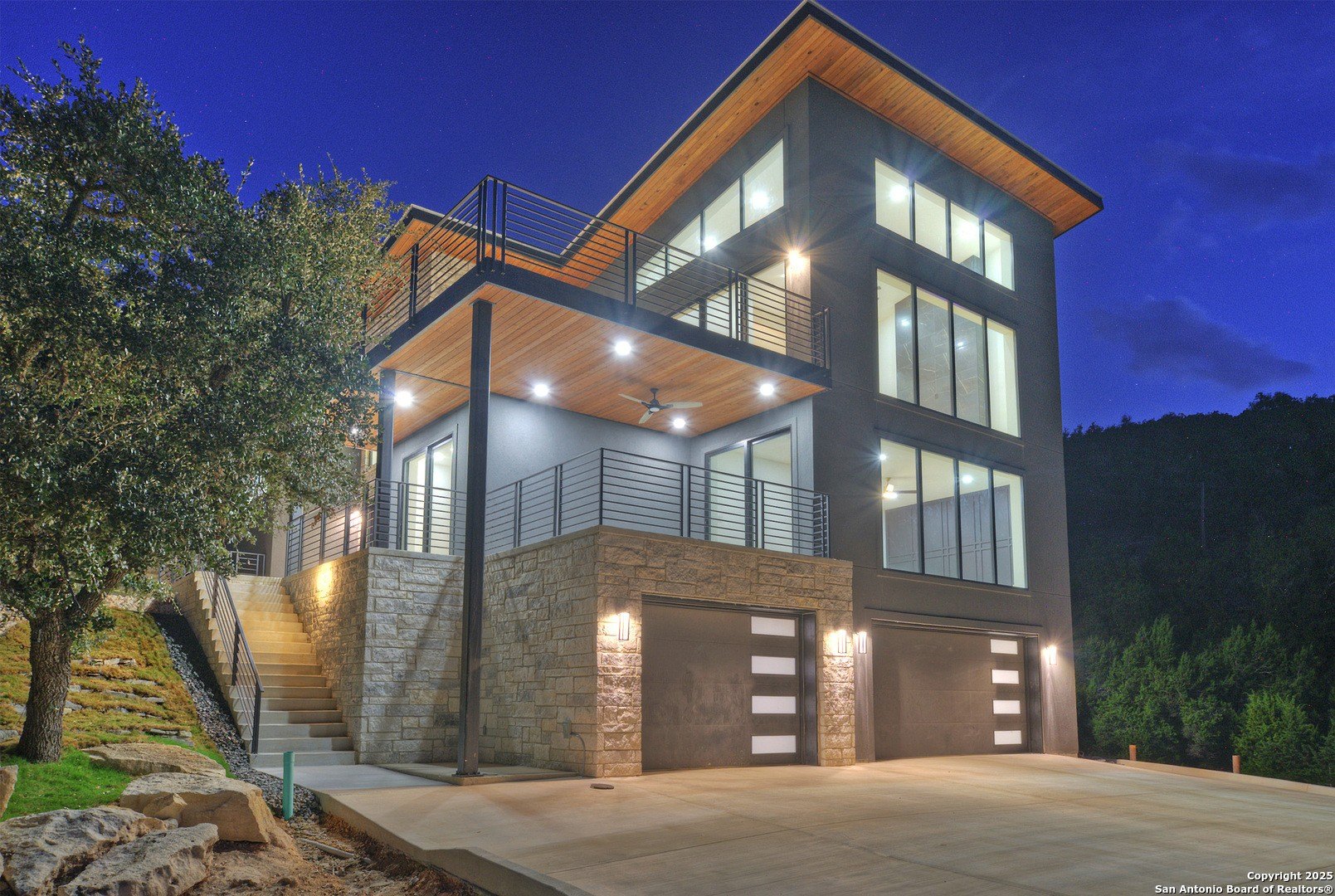 585 Highland Terrace, Canyon Lake, TX 78133, 3 Bedrooms Bedrooms, ,5 BathroomsBathrooms,Residential,For Sale,585 Highland Terrace,0,1916566