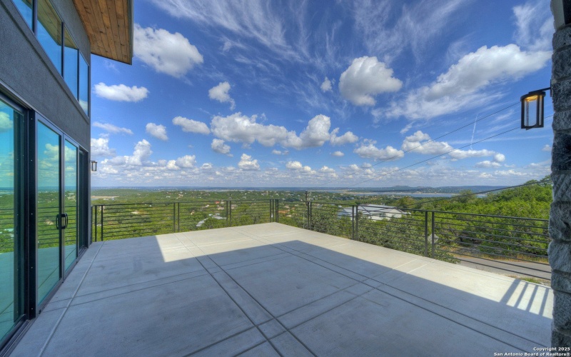 585 Highland Terrace, Canyon Lake, TX 78133, 3 Bedrooms Bedrooms, ,5 BathroomsBathrooms,Residential,For Sale,585 Highland Terrace,0,1916566