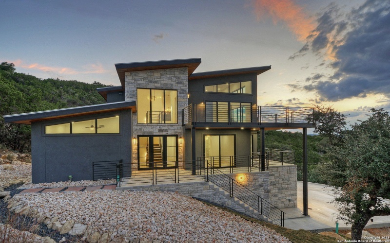 585 Highland Terrace, Canyon Lake, TX 78133, 3 Bedrooms Bedrooms, ,5 BathroomsBathrooms,Residential,For Sale,585 Highland Terrace,0,1916566