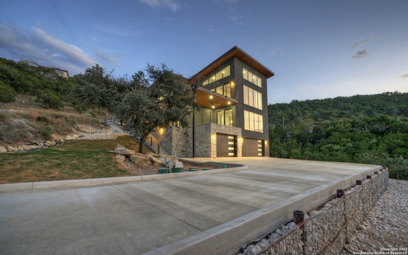 585 Highland Terrace, Canyon Lake, TX 78133, 3 Bedrooms Bedrooms, ,5 BathroomsBathrooms,Residential,For Sale,585 Highland Terrace,0,1916566