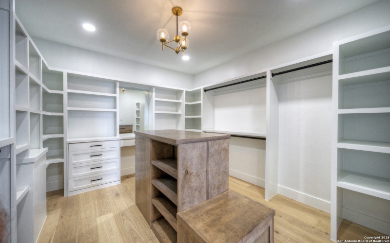 585 Highland Terrace, Canyon Lake, TX 78133, 3 Bedrooms Bedrooms, ,5 BathroomsBathrooms,Residential,For Sale,585 Highland Terrace,0,1916566