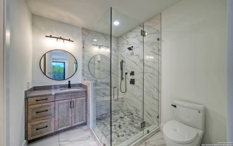 585 Highland Terrace, Canyon Lake, TX 78133, 3 Bedrooms Bedrooms, ,5 BathroomsBathrooms,Residential,For Sale,585 Highland Terrace,0,1916566