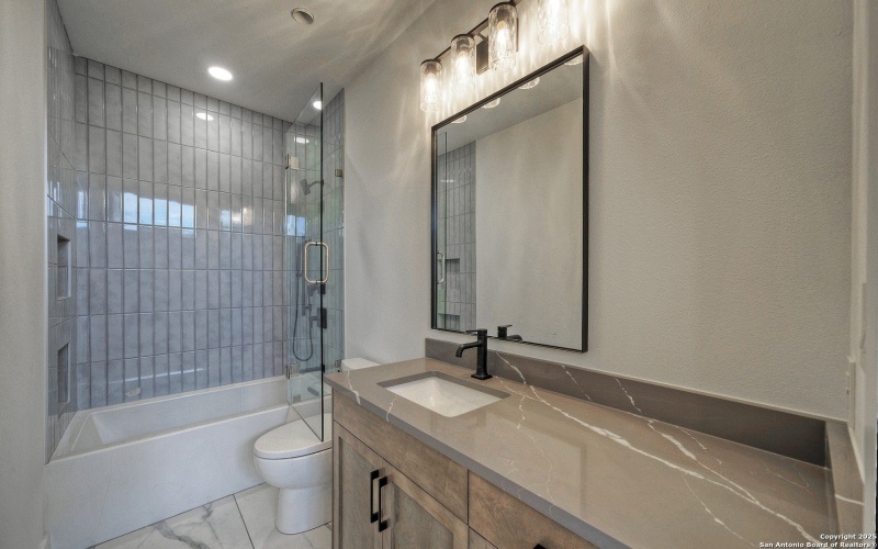 585 Highland Terrace, Canyon Lake, TX 78133, 3 Bedrooms Bedrooms, ,5 BathroomsBathrooms,Residential,For Sale,585 Highland Terrace,0,1916566