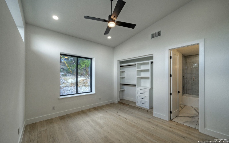 585 Highland Terrace, Canyon Lake, TX 78133, 3 Bedrooms Bedrooms, ,5 BathroomsBathrooms,Residential,For Sale,585 Highland Terrace,0,1916566