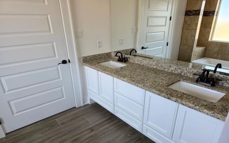 2865 Garden View Dr., Eagle Pass, TX 78852, 4 Habitaciones Habitaciones , ,3 BañosBaños,Residential,En Venta,2865 Garden View Dr.,0,81775