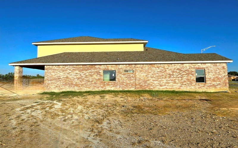 2865 Garden View Dr., Eagle Pass, TX 78852, 4 Habitaciones Habitaciones , ,3 BañosBaños,Residential,En Venta,2865 Garden View Dr.,0,81775