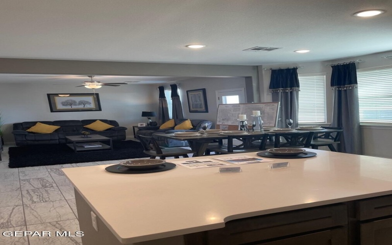 5036 Andrew Jorel Drive, El Paso, TX 79938, 4 Habitaciones Habitaciones , ,1 BañoBaños,Residential,En Venta,5036 Andrew Jorel Drive,0,932280