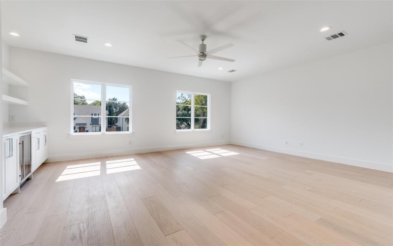 5321 Emerson Avenue, Dallas, TX 75209, 4 Bedrooms Bedrooms, ,6 BathroomsBathrooms,Residential,For Sale,5321 Emerson Avenue,0,21090376