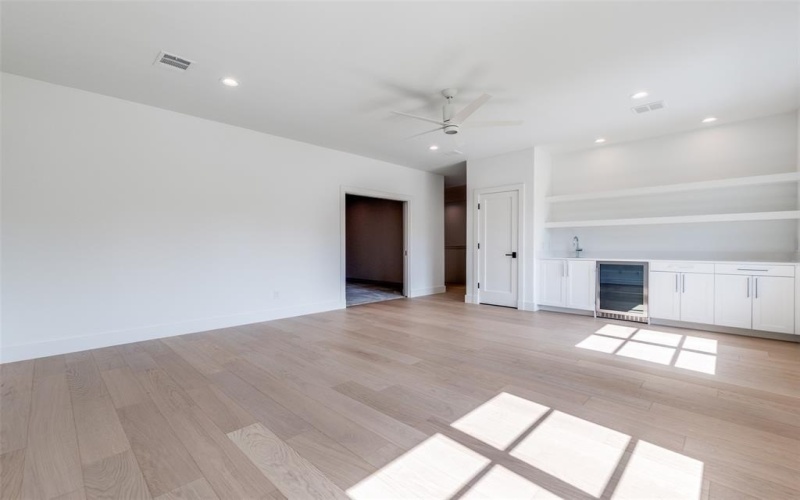 5321 Emerson Avenue, Dallas, TX 75209, 4 Bedrooms Bedrooms, ,6 BathroomsBathrooms,Residential,For Sale,5321 Emerson Avenue,0,21090376