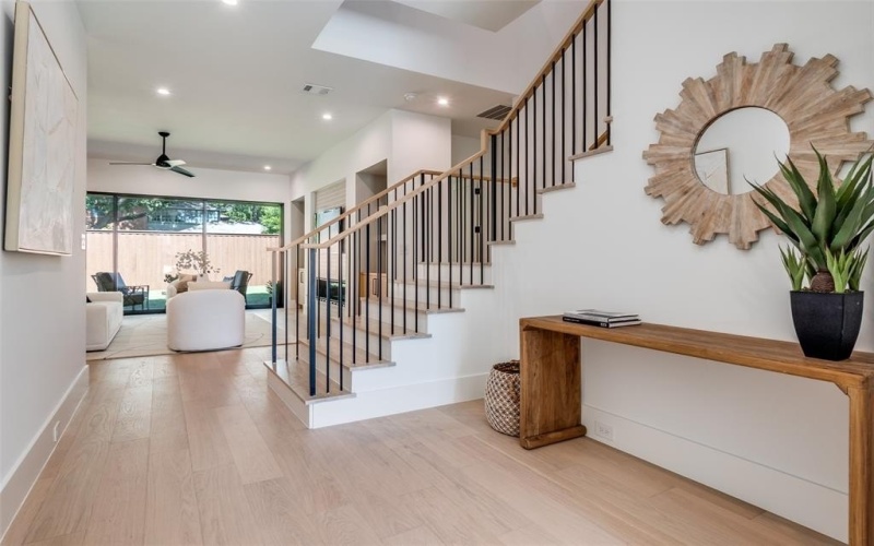 5321 Emerson Avenue, Dallas, TX 75209, 4 Bedrooms Bedrooms, ,6 BathroomsBathrooms,Residential,For Sale,5321 Emerson Avenue,0,21090376