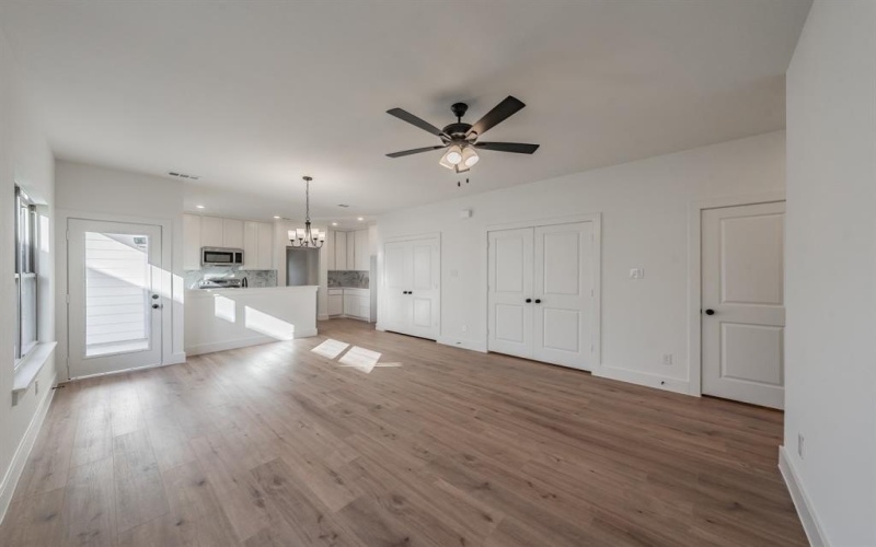 1224 Elva Warren Street, Fort Worth, TX 76115, 8 Bedrooms Bedrooms, ,5 BathroomsBathrooms,Residential Multi Family,For Sale,1224 Elva Warren Street,0,21090509
