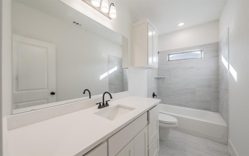 1224 Elva Warren Street, Fort Worth, TX 76115, 8 Bedrooms Bedrooms, ,5 BathroomsBathrooms,Residential Multi Family,For Sale,1224 Elva Warren Street,0,21090509