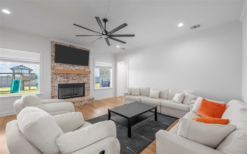 12015 Sequoia Lane, Woodway, TX 76712, 4 Bedrooms Bedrooms, ,3 BathroomsBathrooms,Residential,For Sale,12015 Sequoia Lane,0,21090565