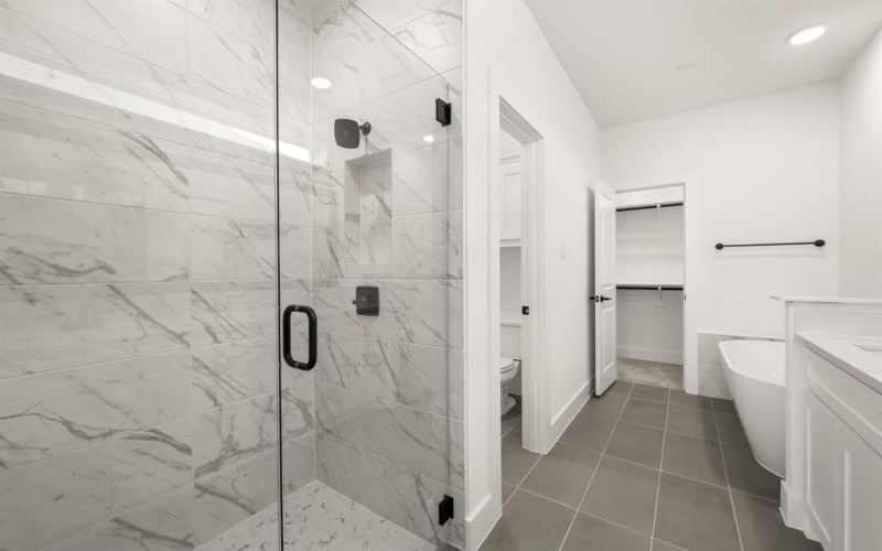 405 Newpark Boulevard, DeSoto, TX 75115, 4 Habitaciones Habitaciones , ,3 BañosBaños,Residential,En Venta,405 Newpark Boulevard,0,21090640