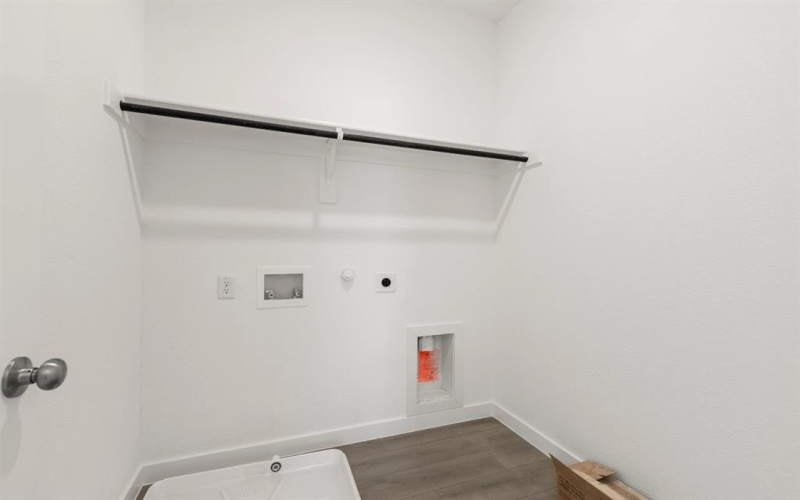 1015 Handel Road, Forney, TX 75126, 5 Habitaciones Habitaciones , ,5 BañosBaños,Residential,En Venta,1015 Handel Road,0,21090641