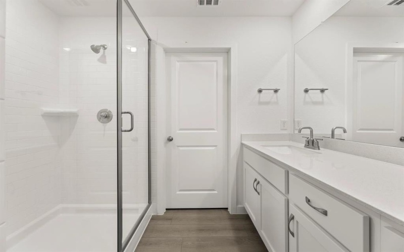 1015 Handel Road, Forney, TX 75126, 5 Habitaciones Habitaciones , ,5 BañosBaños,Residential,En Venta,1015 Handel Road,0,21090641