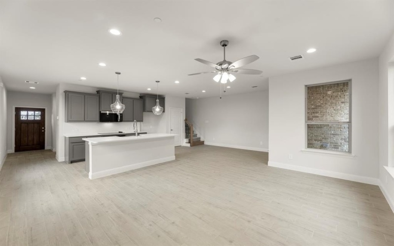 6949 Mustang Isle Drive, Dallas, TX 75228, 3 Bedrooms Bedrooms, ,2 BathroomsBathrooms,Residential,For Sale,6949 Mustang Isle Drive,0,21090669