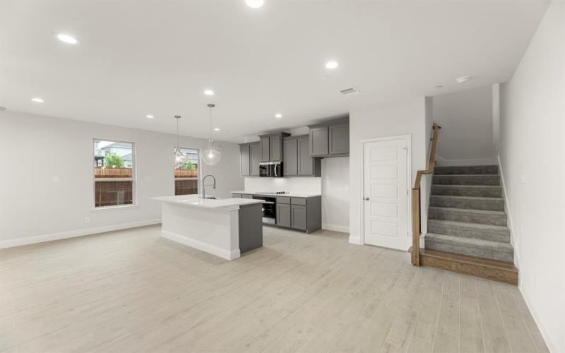 6949 Mustang Isle Drive, Dallas, TX 75228, 3 Bedrooms Bedrooms, ,2 BathroomsBathrooms,Residential,For Sale,6949 Mustang Isle Drive,0,21090669