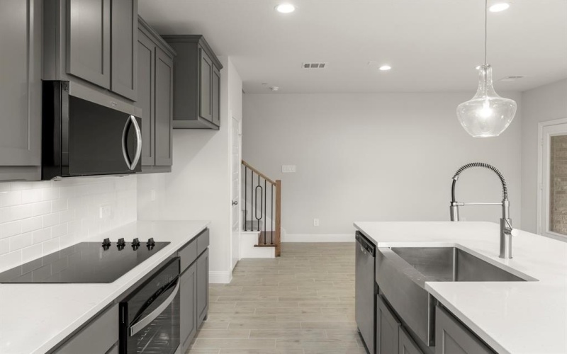 6949 Mustang Isle Drive, Dallas, TX 75228, 3 Bedrooms Bedrooms, ,2 BathroomsBathrooms,Residential,For Sale,6949 Mustang Isle Drive,0,21090669