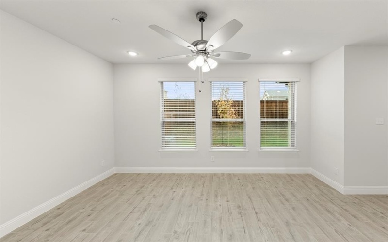 2654 Copper Breaks Street, Dallas, TX 75228, 3 Bedrooms Bedrooms, ,2 BathroomsBathrooms,Residential,For Sale,2654 Copper Breaks Street,0,21090673