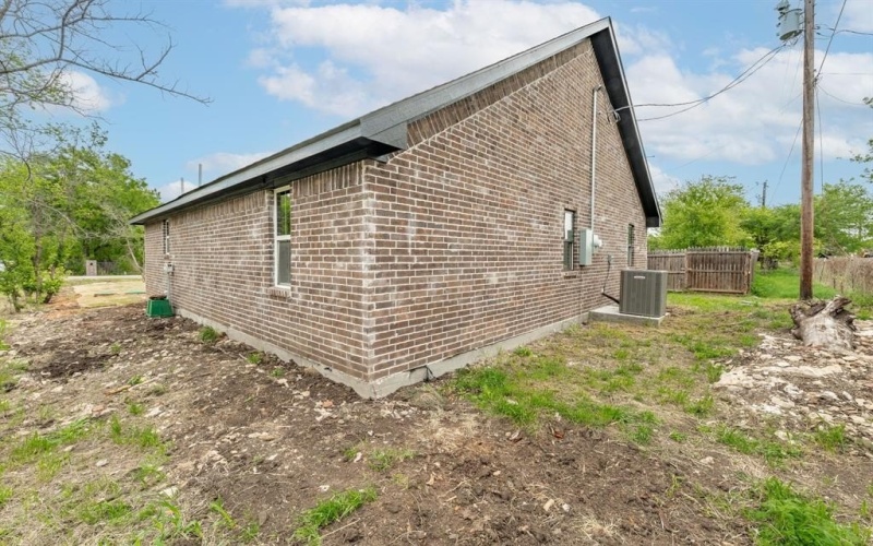 4222 Terri Lee Lane, Granbury, TX 76048, 3 Bedrooms Bedrooms, ,1 BathroomBathrooms,Residential,For Sale,4222 Terri Lee Lane,0,21090732