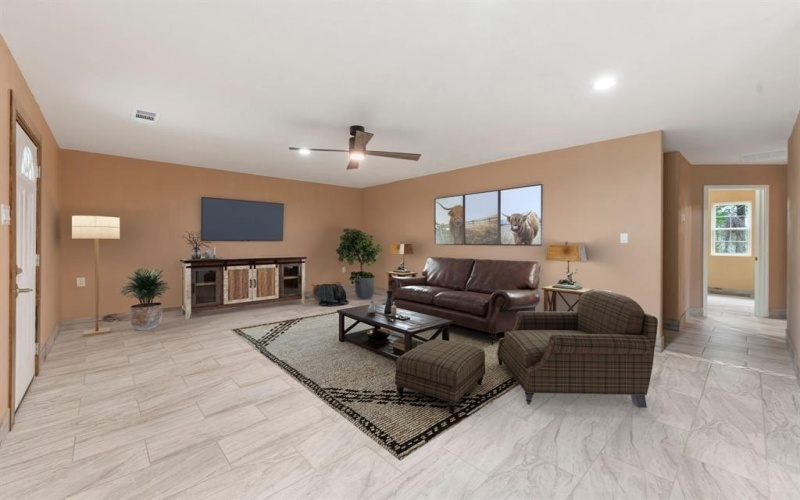 4222 Terri Lee Lane, Granbury, TX 76048, 3 Bedrooms Bedrooms, ,1 BathroomBathrooms,Residential,For Sale,4222 Terri Lee Lane,0,21090732