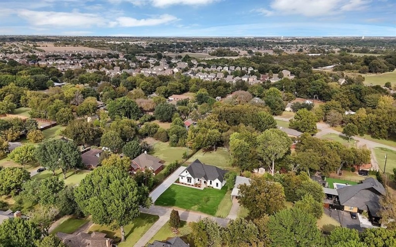 242 Oakwood Drive, Lancaster, TX 75146, 4 Bedrooms Bedrooms, ,3 BathroomsBathrooms,Residential,For Sale,242 Oakwood Drive,0,21090745