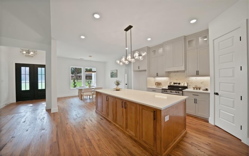 242 Oakwood Drive, Lancaster, TX 75146, 4 Bedrooms Bedrooms, ,3 BathroomsBathrooms,Residential,For Sale,242 Oakwood Drive,0,21090745