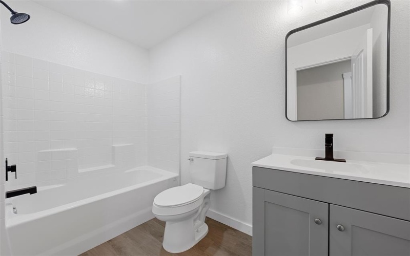 1105 N 11th Street, Waco, TX 76707, 6 Bedrooms Bedrooms, ,5 BathroomsBathrooms,Residential Multi Family,For Sale,1105 N 11th Street,0,21090777